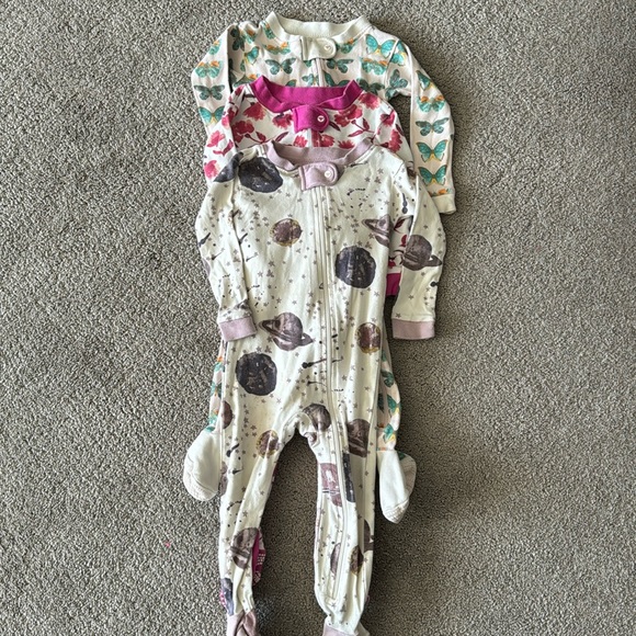 Burt's Bees Baby Other - Baby Girl Footies Bundle